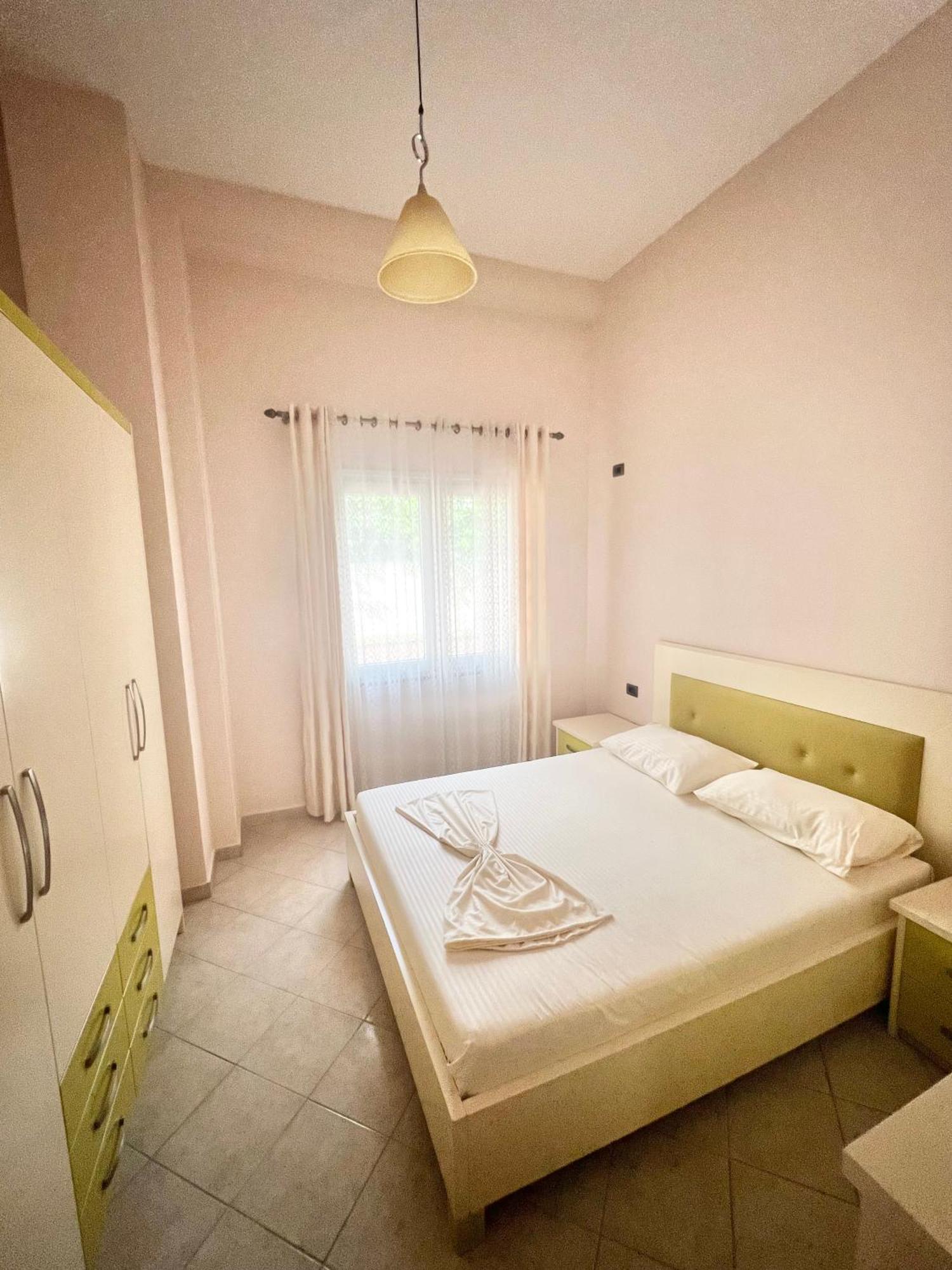 Marika Apart Hotel Golem  Exterior photo