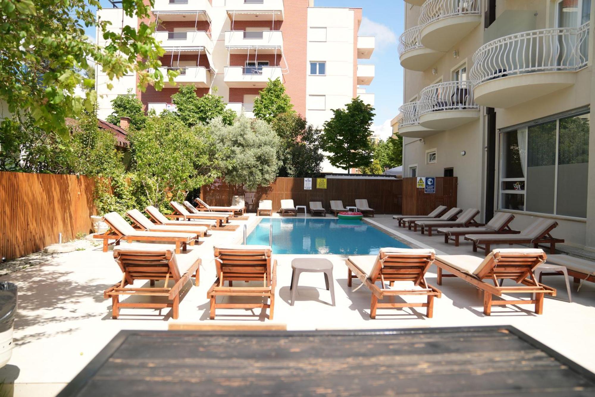 Marika Apart Hotel Golem  Exterior photo